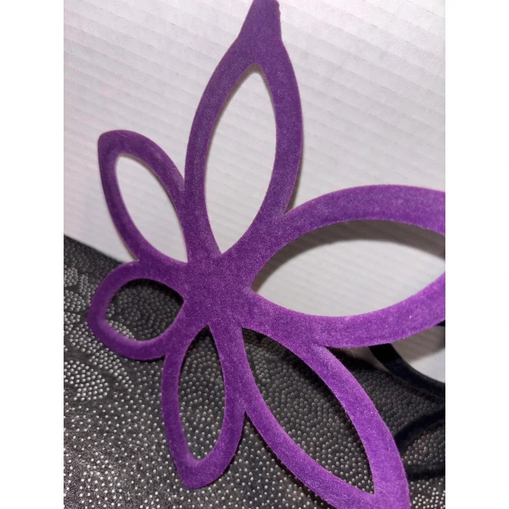 Velvet Flower Accessory Hangers Set of 2 Purple Black Scarf Belt Tie Organizer